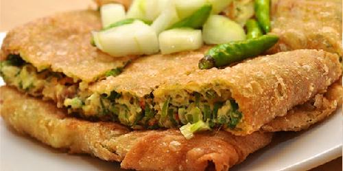 Martabak Bangka 99: Rasa yang Menggoda di Setiap Gigitan